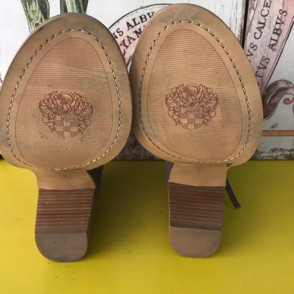 EXCELLENT COND VINCE CAMUTO TRESSA PEEP TOE SZ 8 - Picture 8 of 8